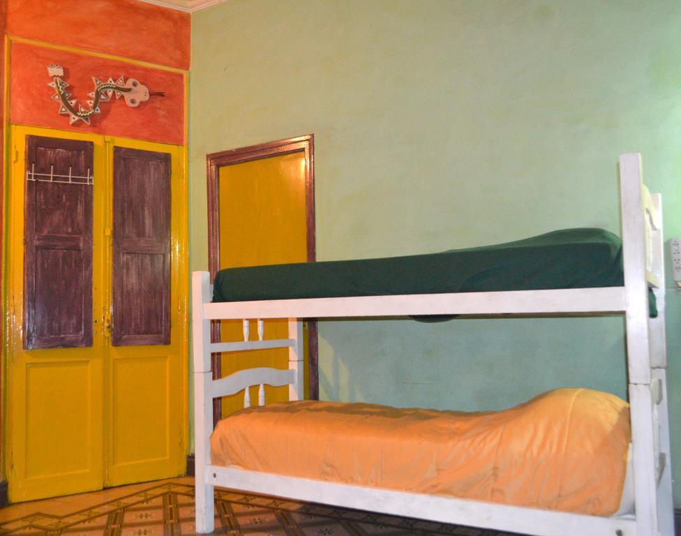 Casa Pueblo Hostel Mendoza Habitación foto